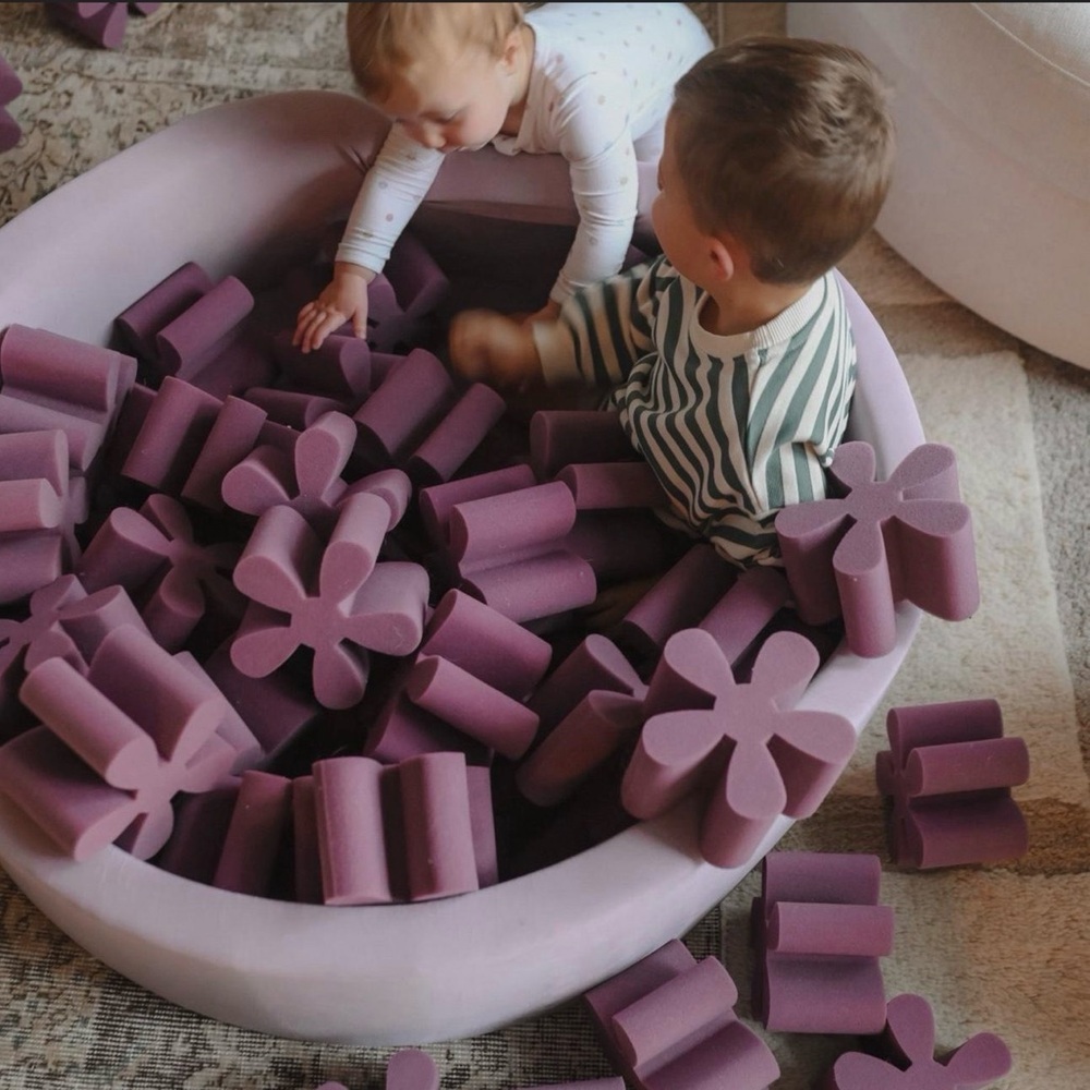 Purple Foam Pit with Daisy Foams for Kids - Picture 2 of 5